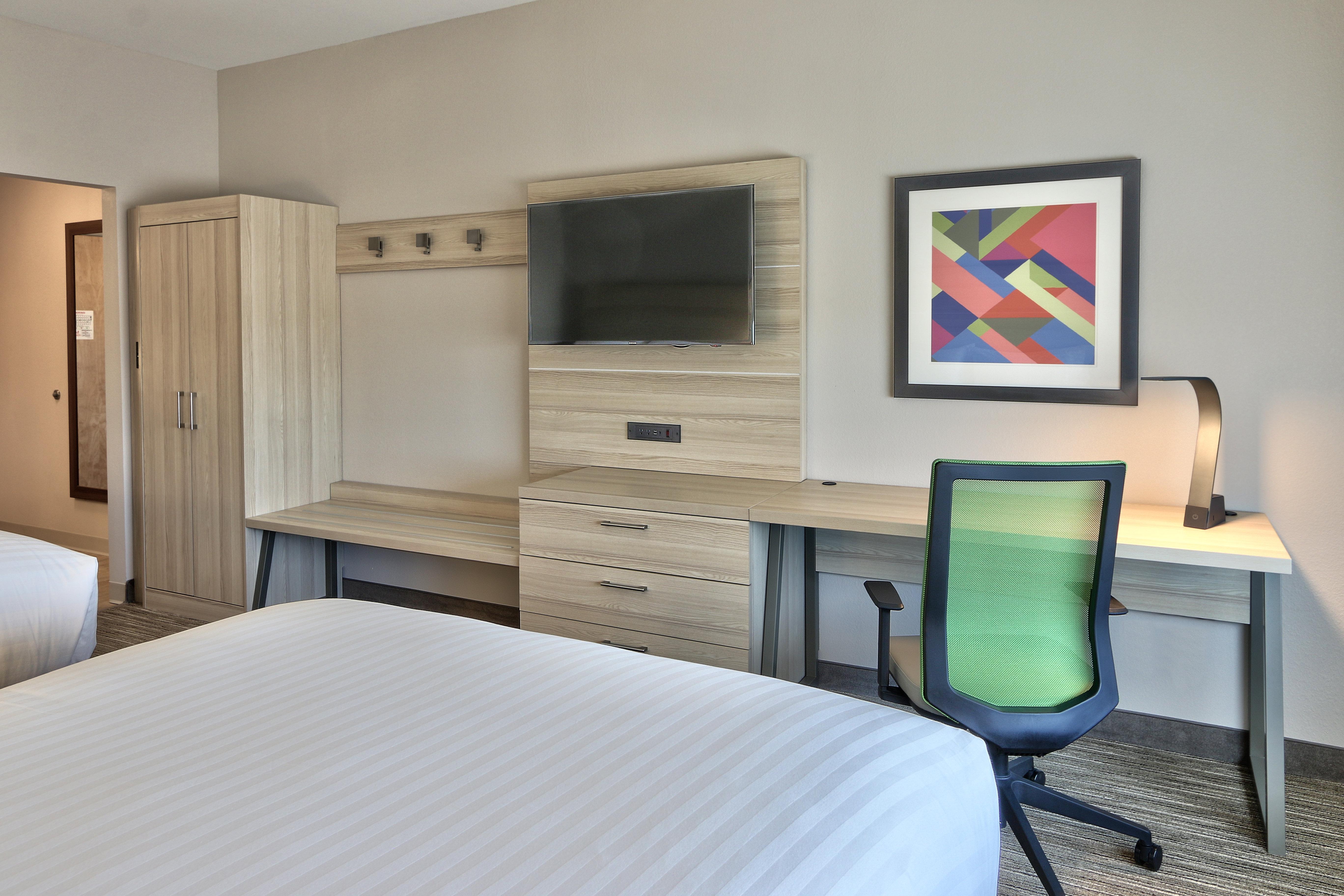 Holiday Inn Express & Suites - Roswell By Ihg Exterior photo