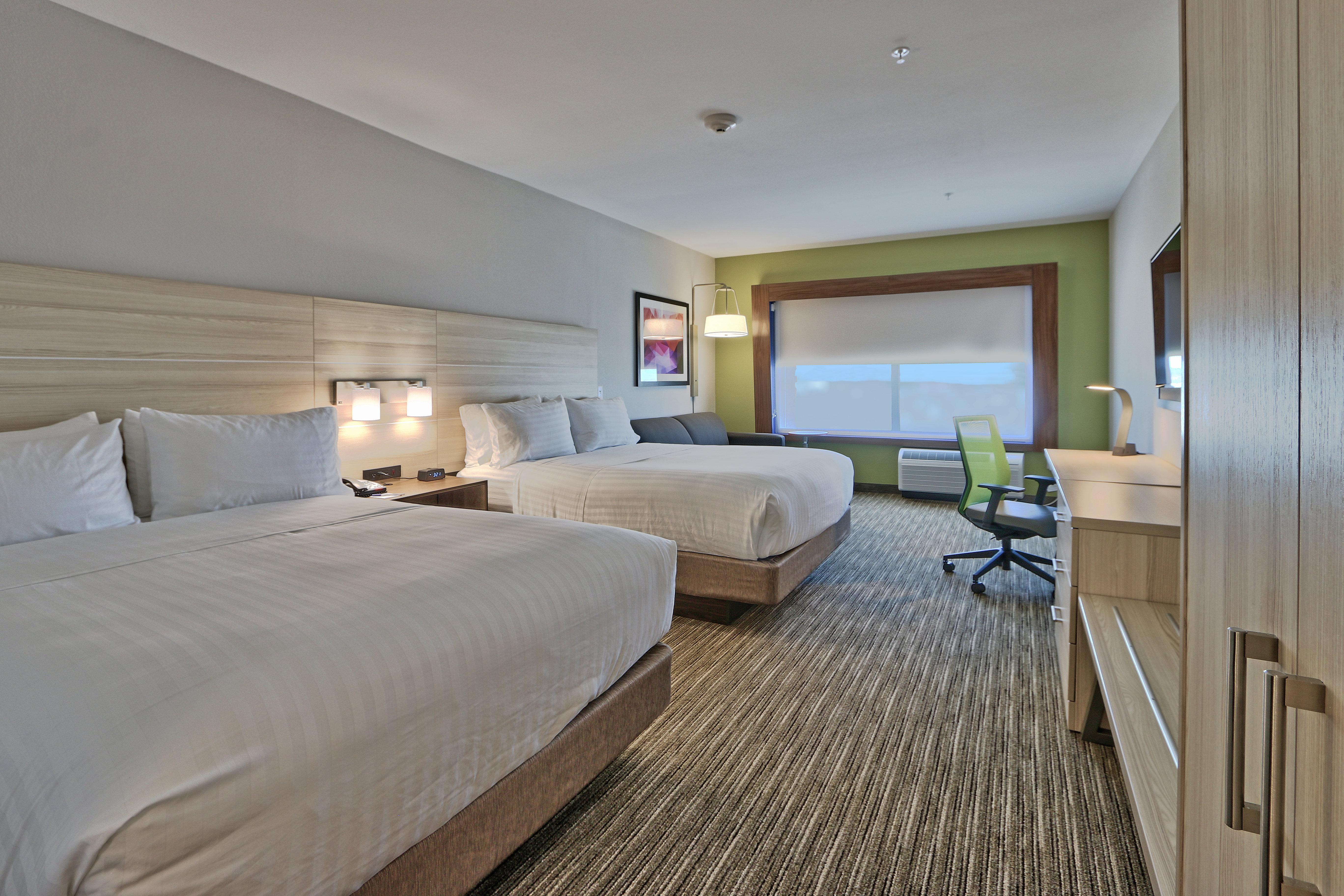 Holiday Inn Express & Suites - Roswell By Ihg Exterior photo