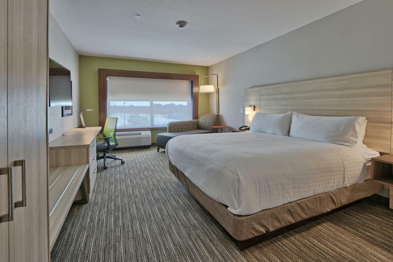 Holiday Inn Express & Suites - Roswell By Ihg Exterior photo